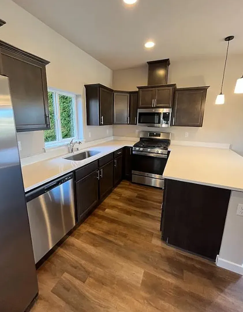 2 Story Duplex | Sedro Woolley — Photo 4
