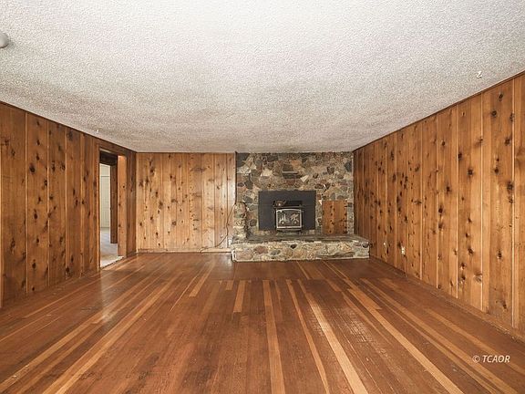 2nd image of 86 Long St