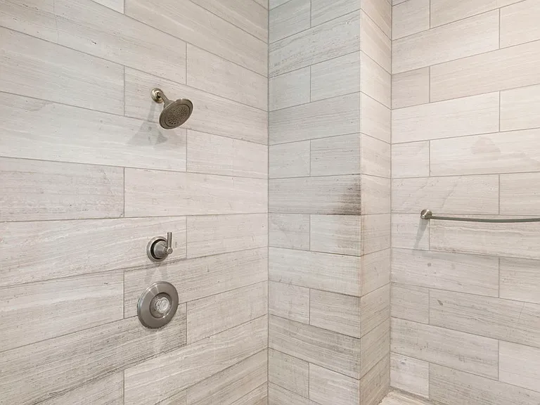 83 Adair Ct — Photo 33