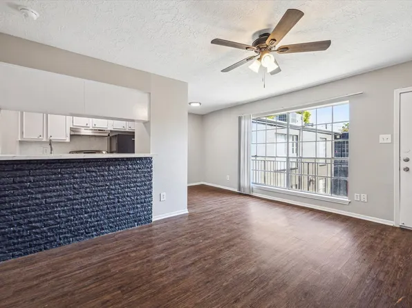 Emerson Street Apartments