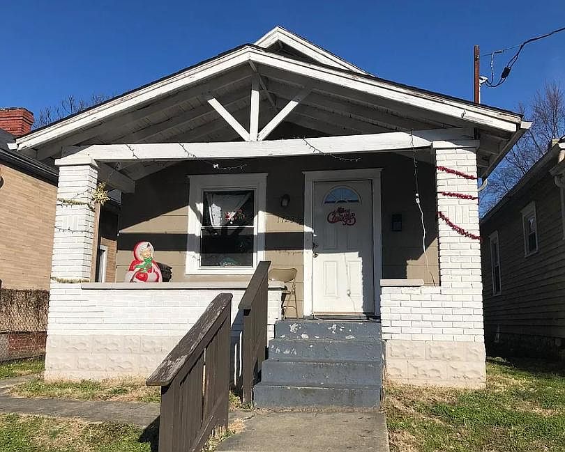 1st image of 1723 1/2 Hale Ave
