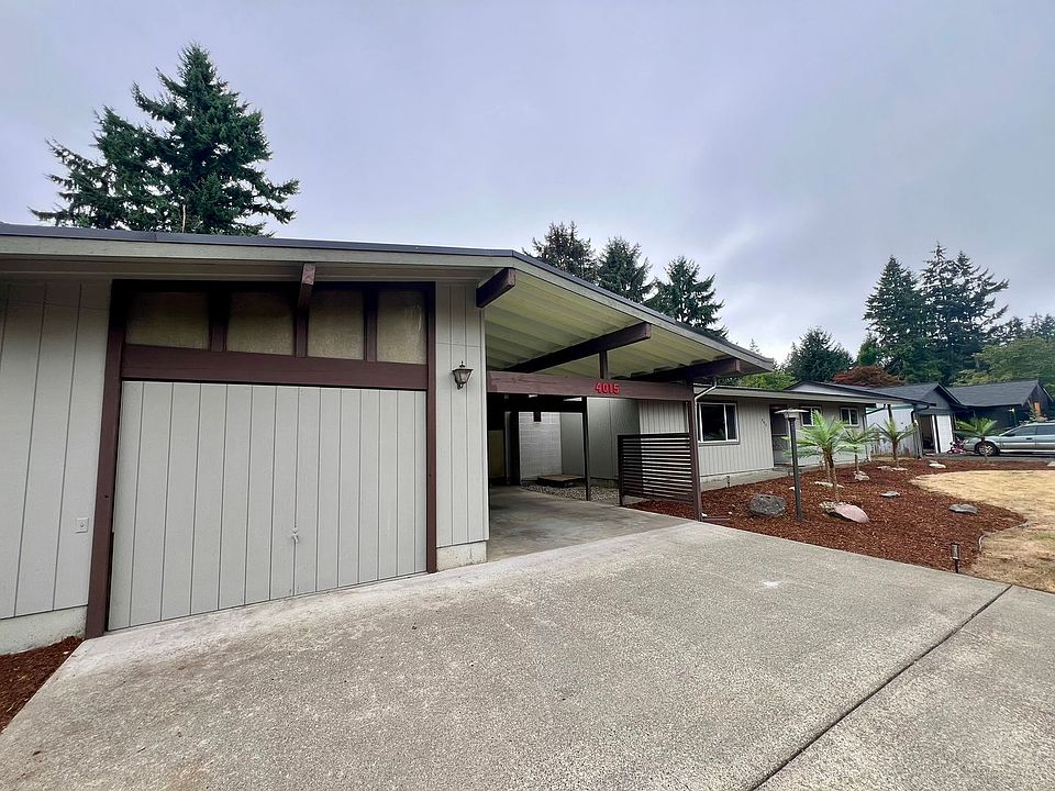 1st image of 4015 15th Ct NE