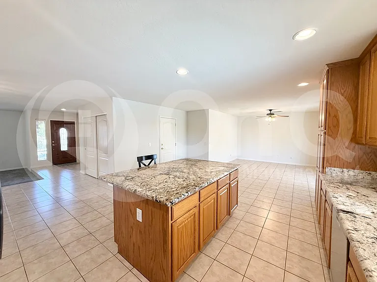 4615 W Bluefield Ave — Photo 5