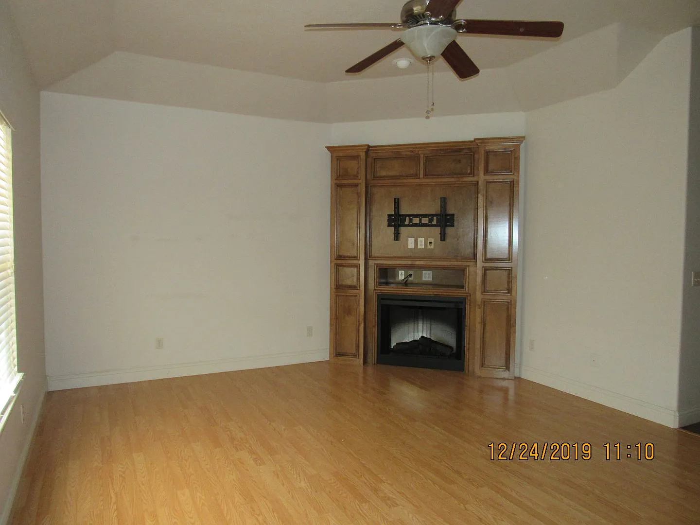 Fantastic Condo located close to Ft. Sill, Shopping and Restaurants Handicap Accessible! No Pet H... — Photo 2