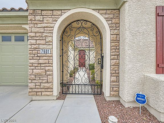 3rd image of 7601 Grove Acre Ct