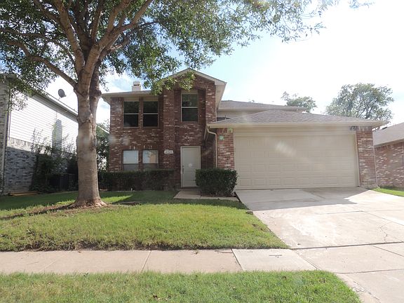 2nd image of 2320 Chestnut Dr