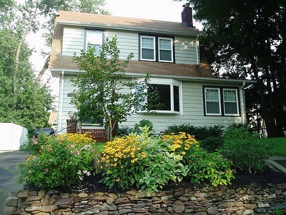 1st image of 188 Whitford Ave