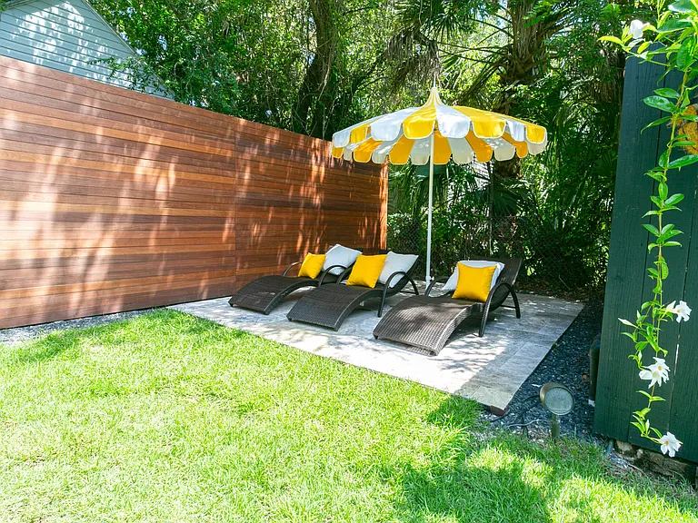 2262 Ion Ave — Photo 5
