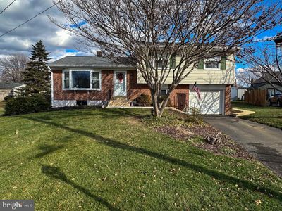 115 Elk Ln, Willow Street, PA, 17584
