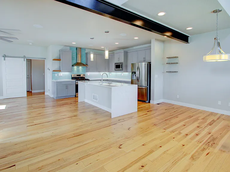 2208 Saison St — Photo 5