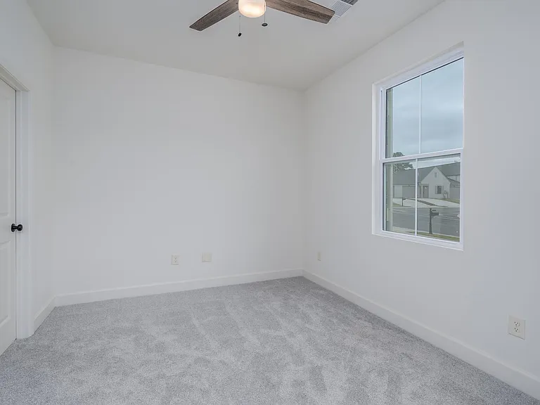 801 Stonebrook Ln — Photo 22