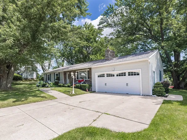 5121 Mill St, Erie, PA 16509