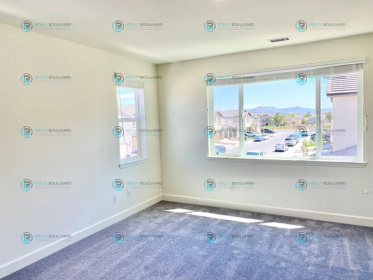 1127 Winter Hawk Way — Photo 31