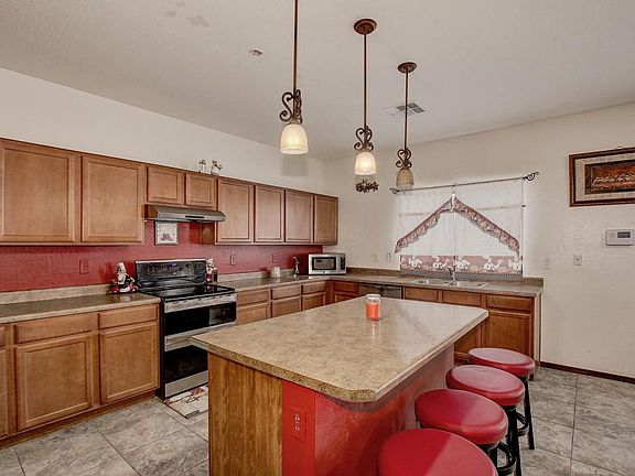 5th image of 17581 N Avelino Dr