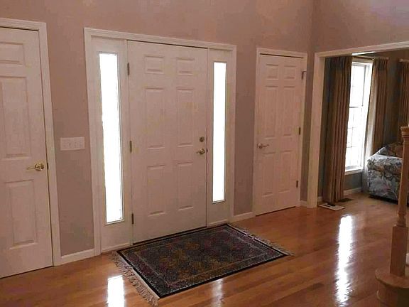 2nd image of 3928 E Pine Hollow Dr