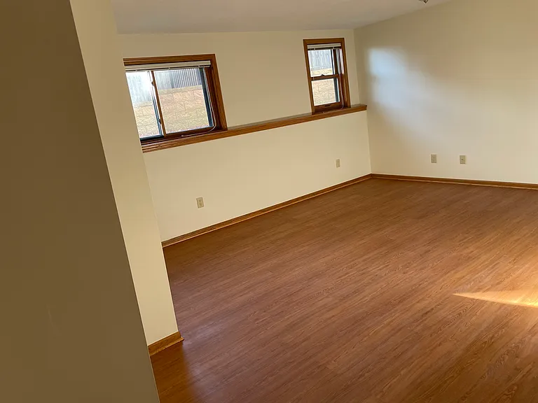 961 Northpointe Dr SW — Photo 14