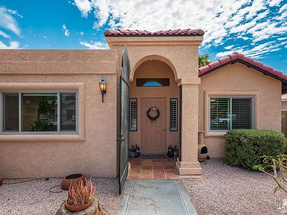 30206 Avenida Del Yermo - Front Entry