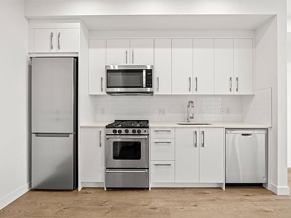 4th image of 110 N 18a St NW #502