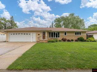251 1st Ave SW, Winnebago, MN 56098