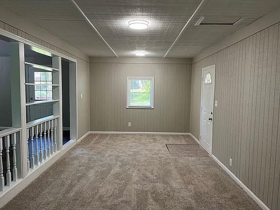 5th image of 723 Lookout Pointe