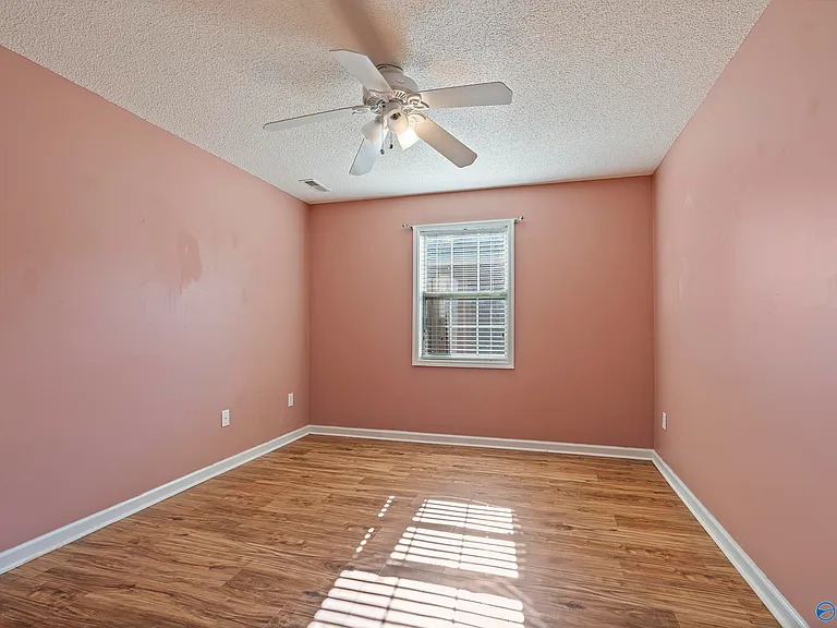 101 Cedar Hollow Ct — Photo 14