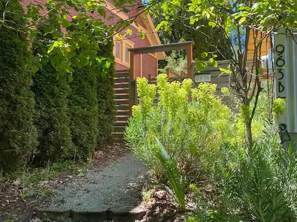 963 22nd Ave #B, Seattle, WA 98122