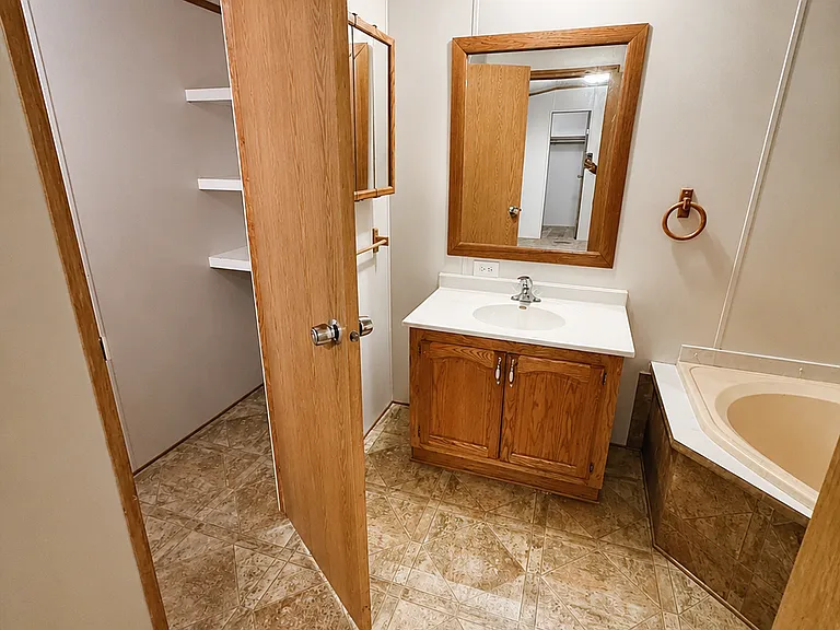 23374 Elm Ave — Photo 8