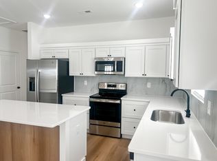 262 Hummingbird Ln, Chesnee, SC 29323