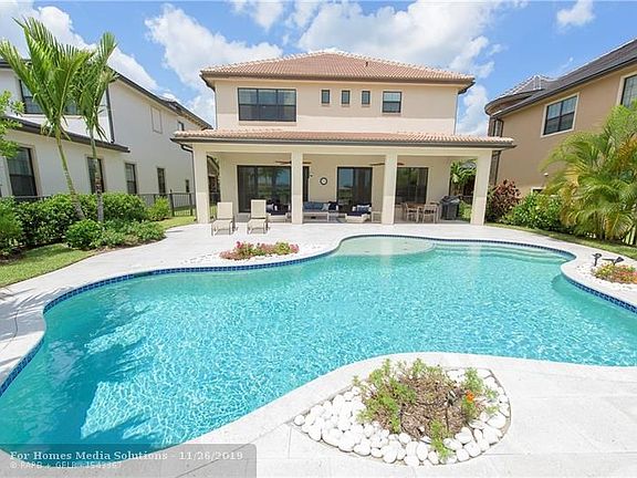 5th image of 8880 Watercrest Cir W
