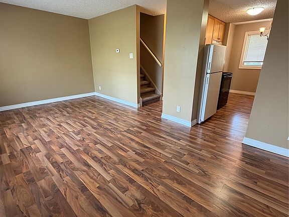 3rd image of 3828 Castle Road