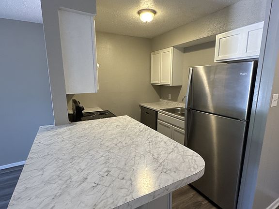 4th image of 3801 Magnolia St #Mg22