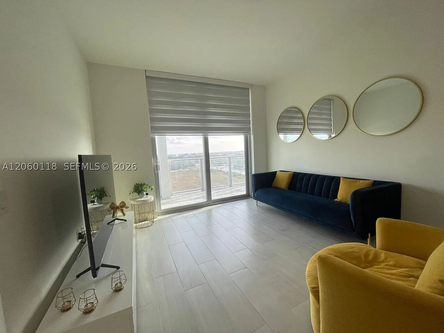 1 bed, 1.5 bath, 702 sqft, $2,800 — Photo 3