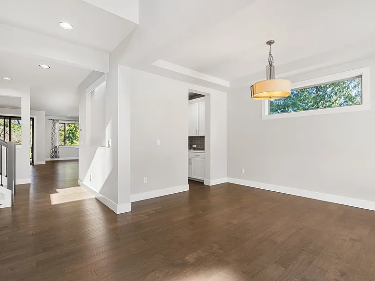 12048 SE May Creek Park Dr — Photo 8