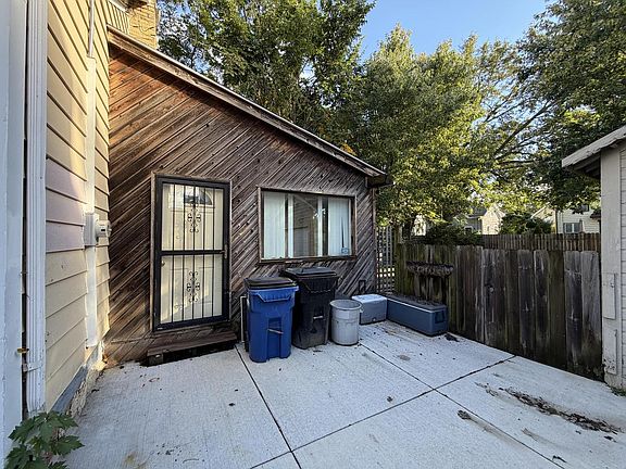 4th image of 1707 Erie STREET