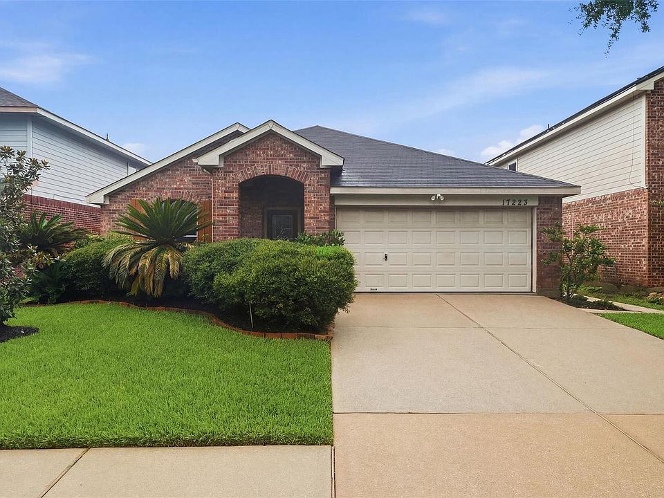 1st image of 17223 Brookhollow Grove Ct