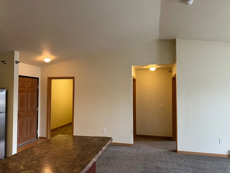 West Lake III Apartments — Photo 138