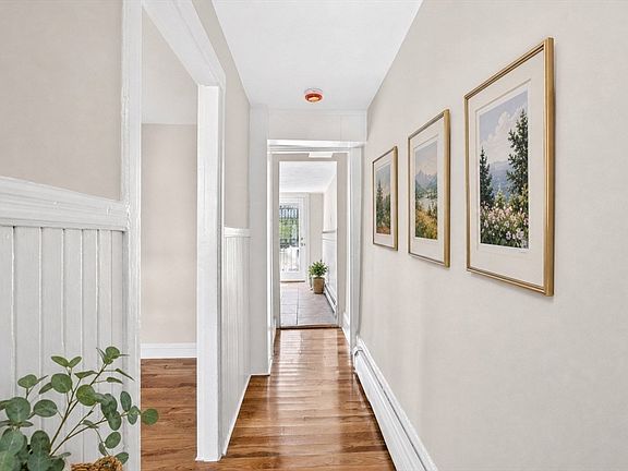 5th image of 31 Everett St