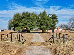 429 An County Road 2304, Tennessee Colony, TX 75861