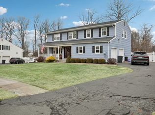 44 Minuteman Cir, Orangeburg, NY 10962