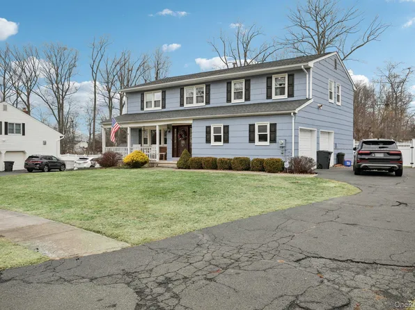 44 Minuteman Circle, Orangeburg, NY 10962