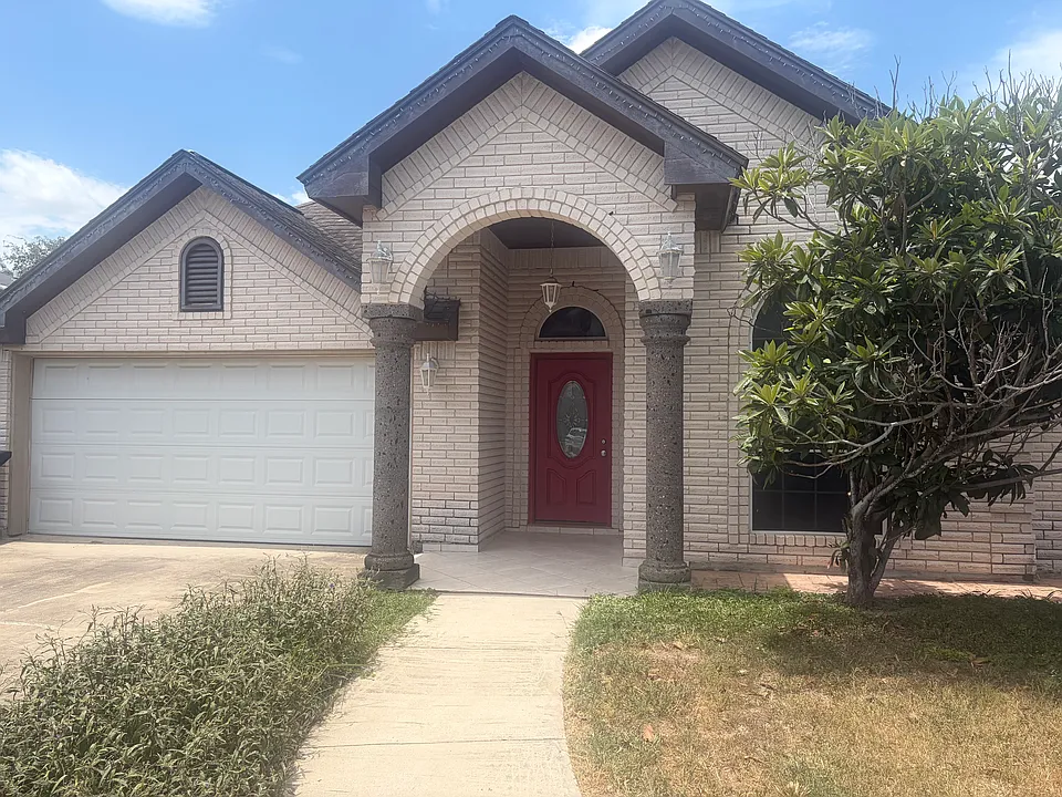 3716 Xenops Ave