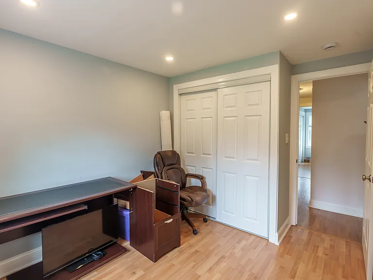 5776 Yellowrose Ct — Photo 21