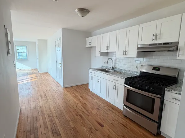 1705 West Street image 1 of 10