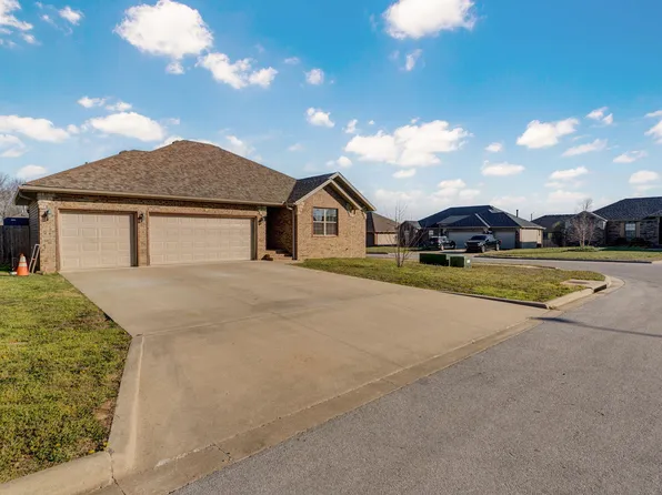 1180 N Cardinal Avenue, Republic, MO 65738