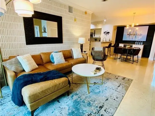 815 NW Flagler Ave APT 204, Stuart, FL 34994