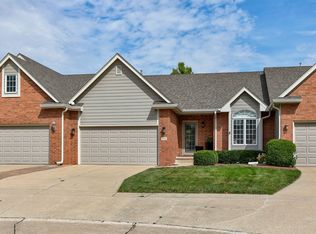 1935 SE Ashleaf Cir, Waukee, IA 50263
