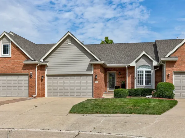 1935 SE Ashleaf Cir, Waukee, IA 50263