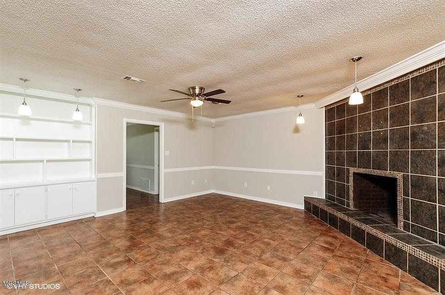 シェリーページ 16144 Shelly St, Gulfport, MS 39503 | Zillow