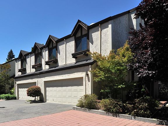 2nd image of 130 Shelley Ave