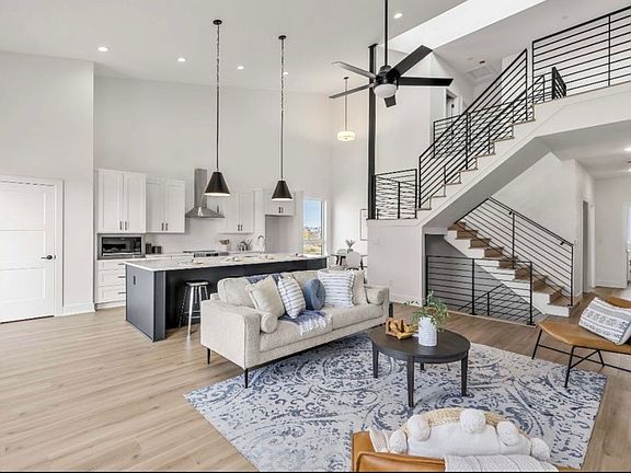 4th image of 9365 Brooks Pl
